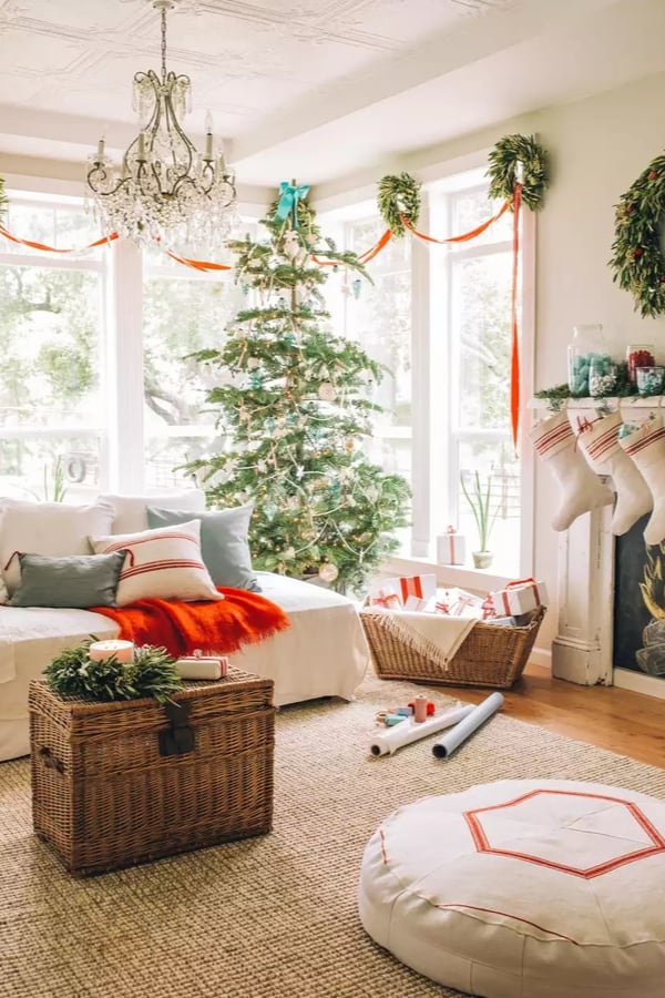 10 Ideas for a Tree Trimming Party