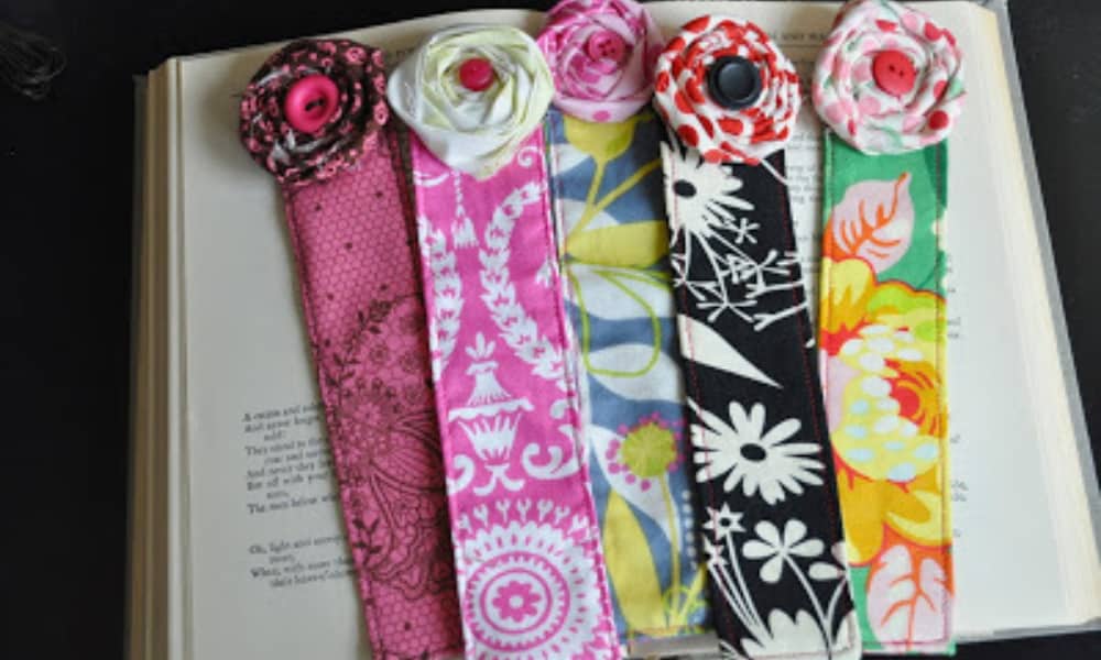 FABRIC BOOKMARK TUTORIAL 