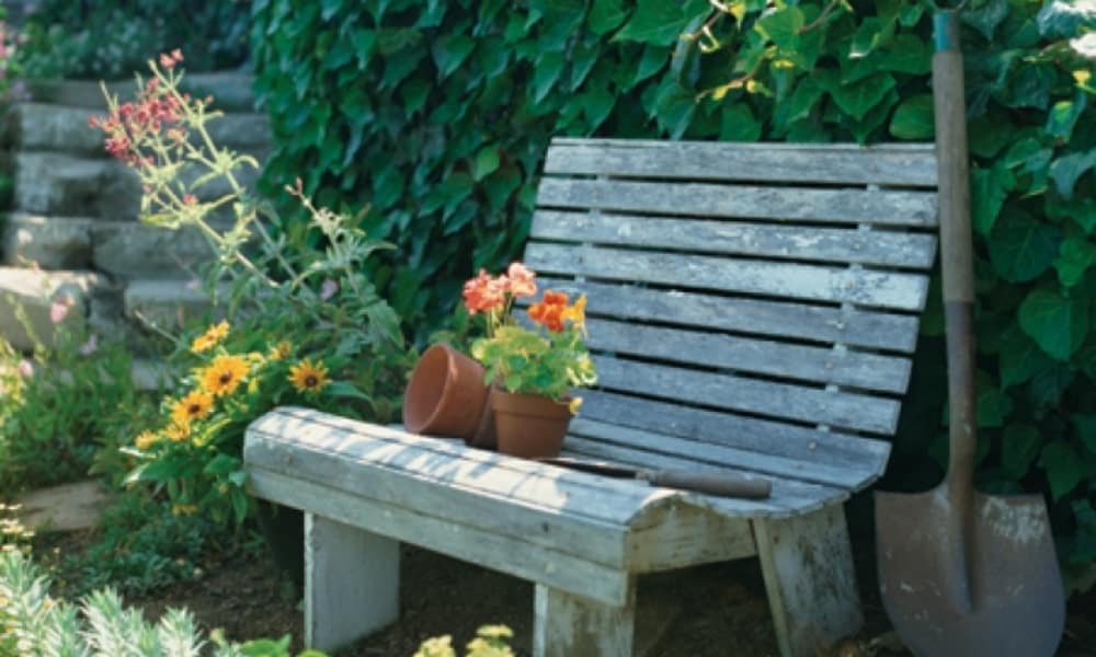 How to Build a Garden Bench