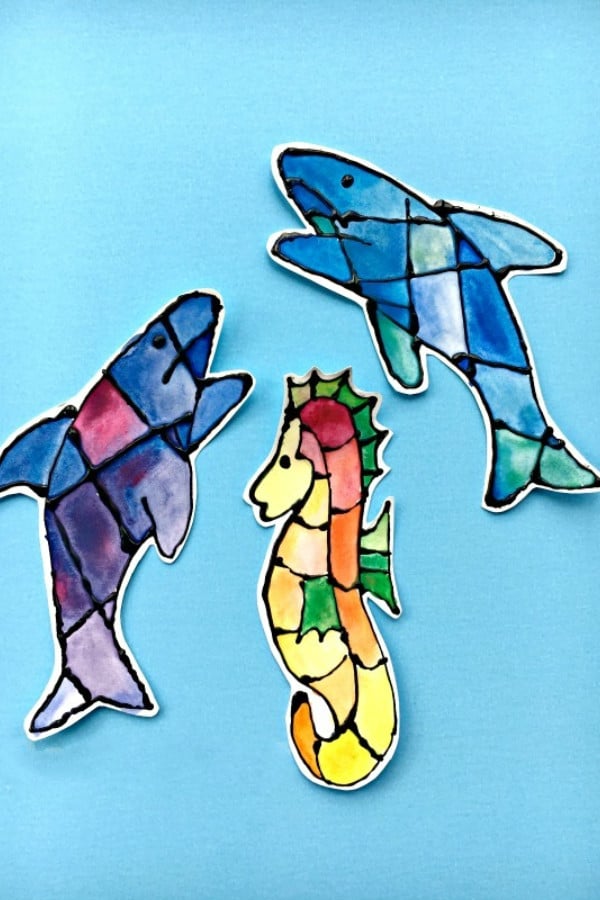 Ocean-Bookmark-Ideas-–-Shark-Seahorse-Bookmarks