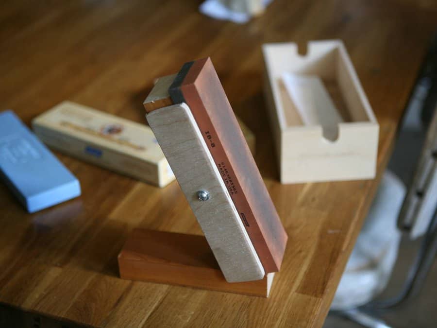 Right-Angle DIY Knife Sharpening Jig