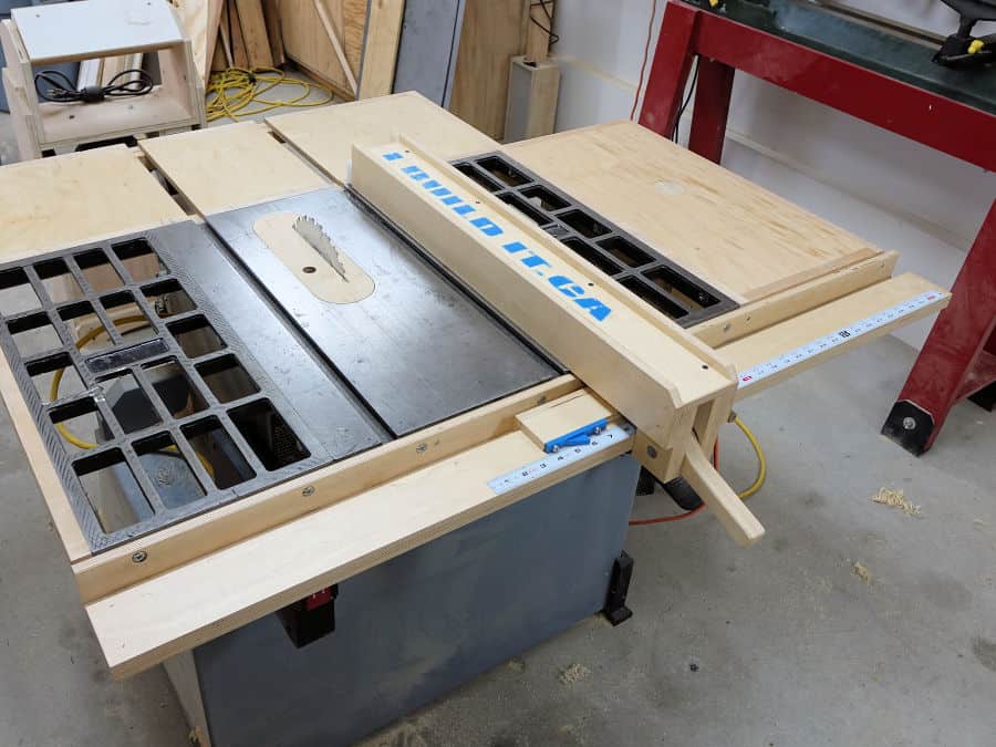 wooden-table-saw-fence