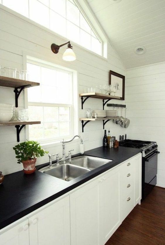 13.The Tuxedo Kitchen Idea