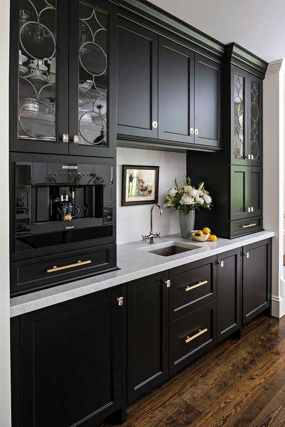 18.Shaker Cabinets