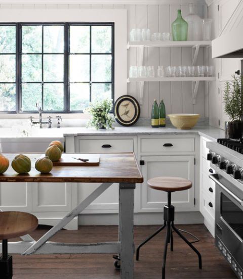 24. Country Style Kitchen Countertop Design