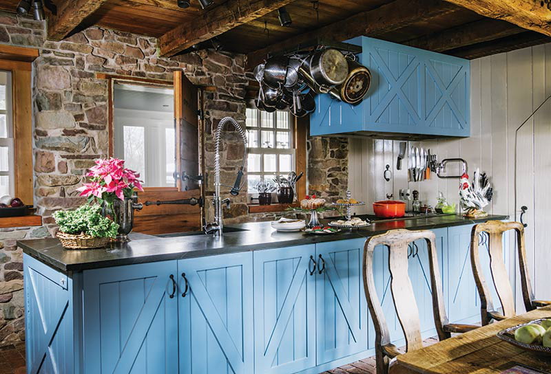 25. FARMHOUSE KITCHEN ISLAND