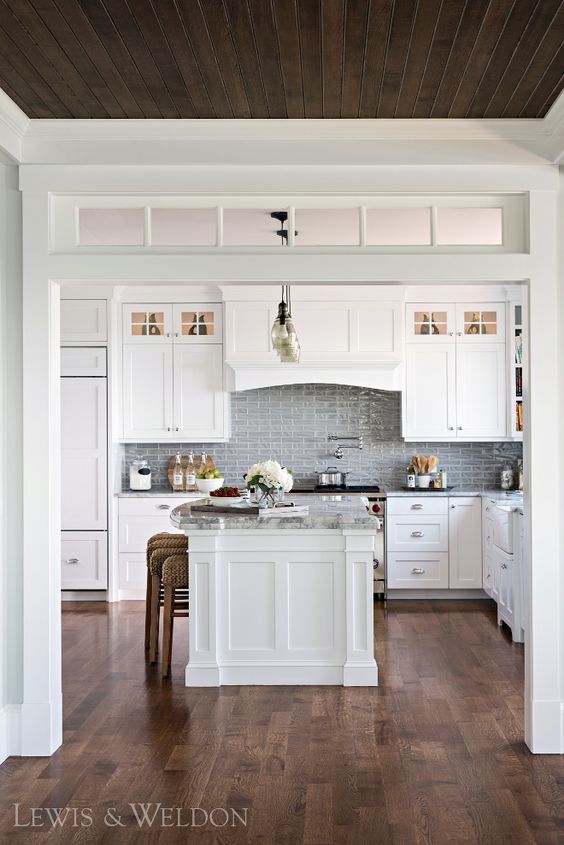 25.Single and Classic Kitchen Design