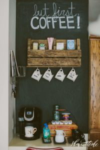 3.PALLET SHELF COFFEE BAR