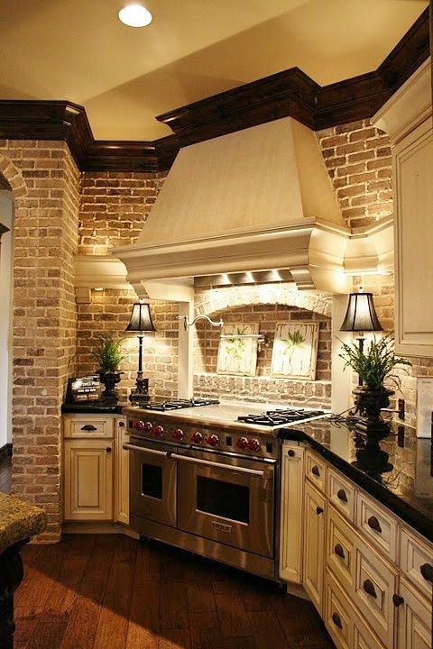 32. Southern Tuscan Kitchen Design