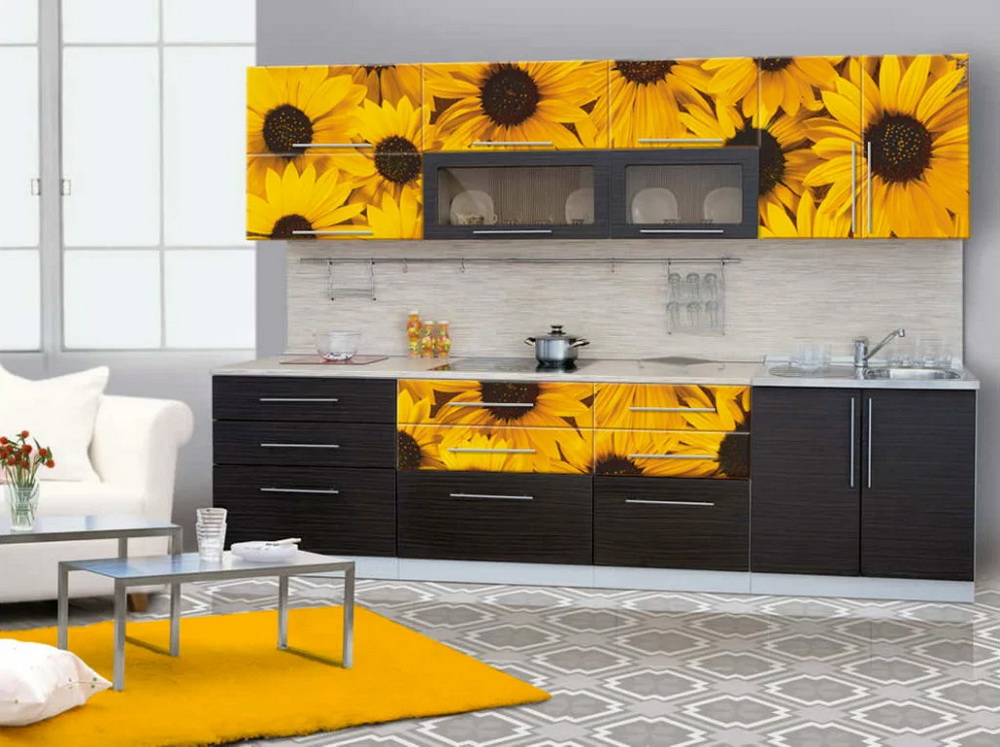 4. UPPER CABINETS WITH SUNFLOWER DECOR