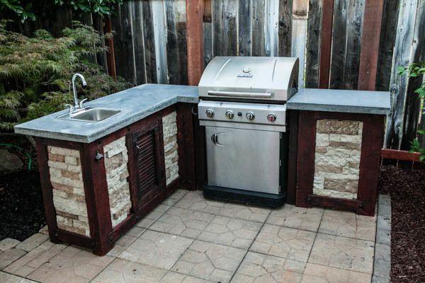 15. Budget-Friendly DIY Outdoor Kitchen