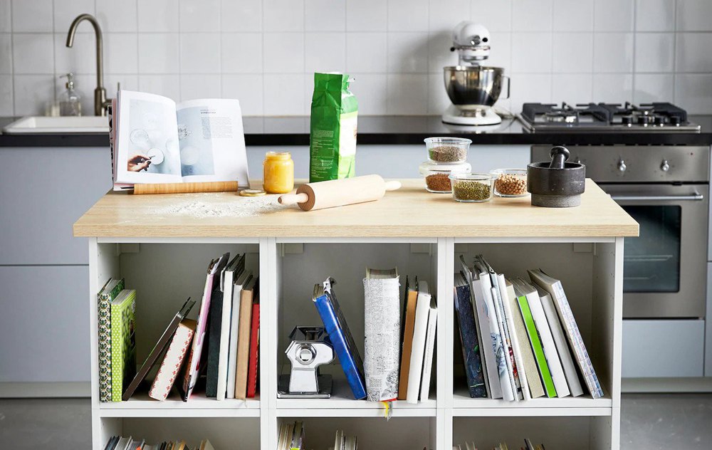 17. Bakers Kitchen Island