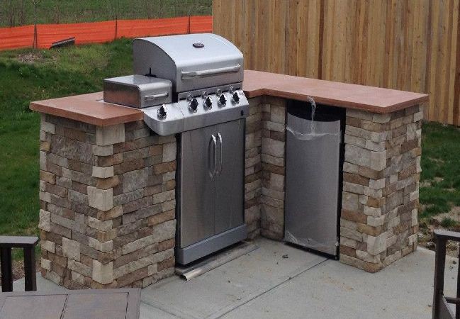 23. Low-Cost Outdoor Kitchen