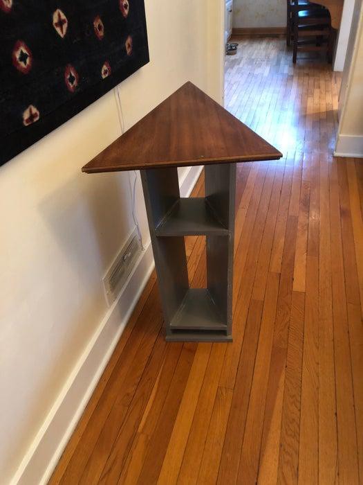 5. DIY Triangular Table From Old Cabinet Door