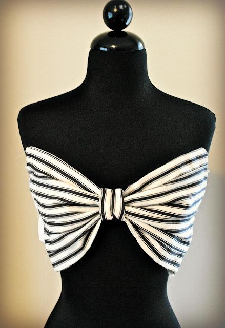 18. DIY Bow Bikini Bandeau