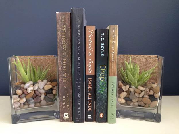 18. Fancy DIY Bookends