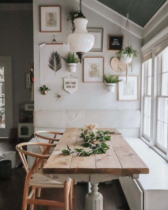 20. Stunning Breakfast Nook Idea