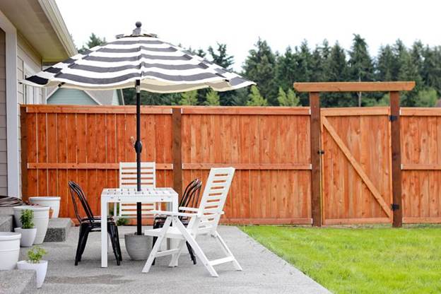 3. DIY patio umbrella stand