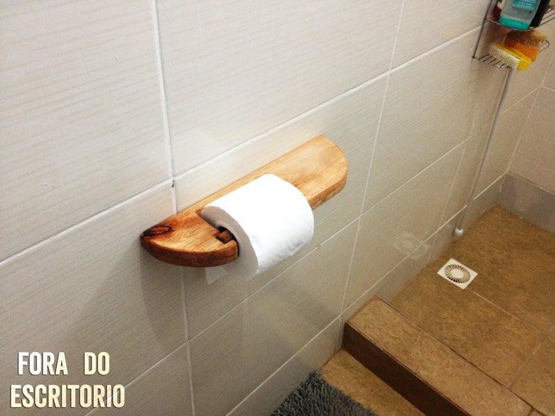 7. How To Make A Toilet Paper Holder Out Of Pallets