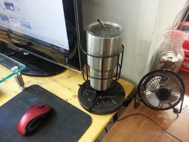 13-DIY-Desk-Cup-Holder