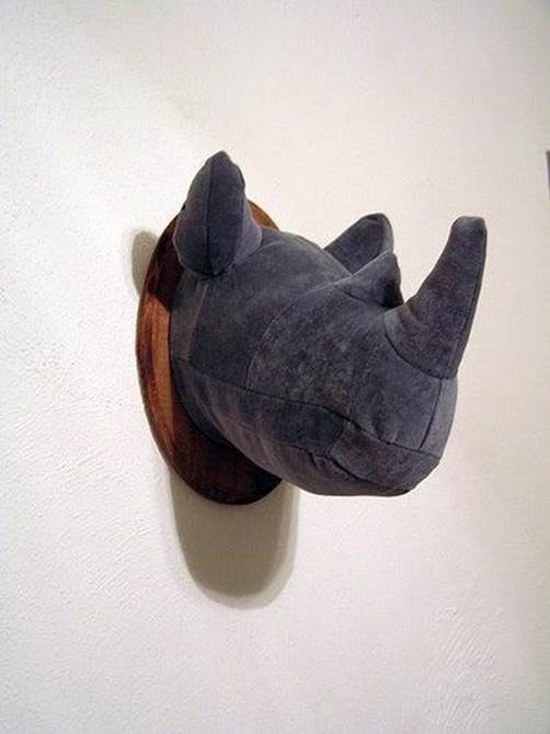 14-Rhino-Trophy-Head