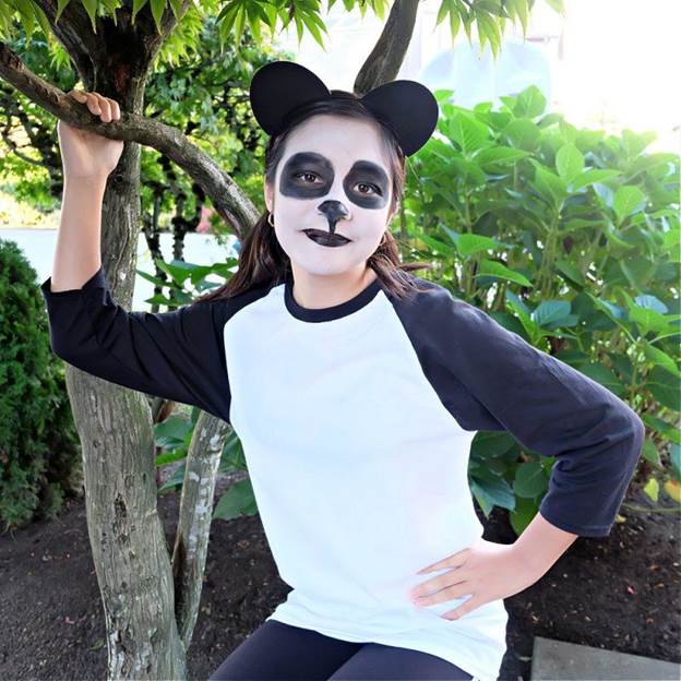 18-10-MInute-Panda-Costume-DIY