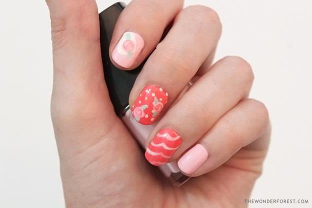 18-How-To-Make-DIY-Nails-Stickers