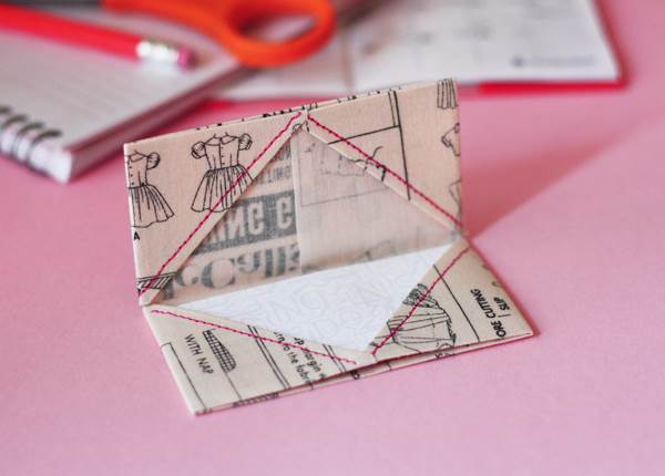 2-DIY-Fabric-Origami-Business-Card-Holder