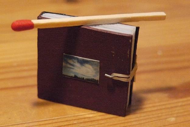 2-DIY-Tiny-Photo-Album