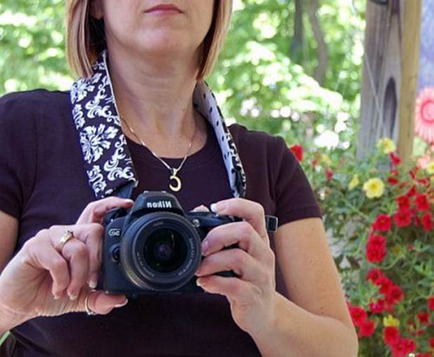 2-How-To-Make-A-Camera-Strap