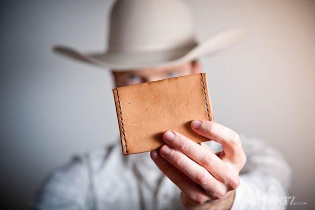 20-How-To-Make-A-Simple-Leather-Wallet