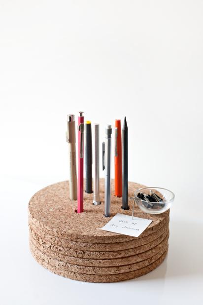 4-DIY-Pencil-Holder-With-Cork