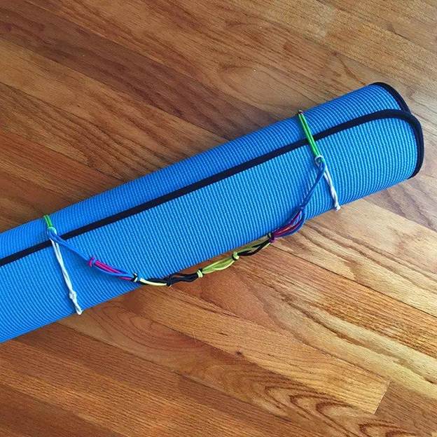 5-How-To-Make-A-Yoga-Mat-Holder