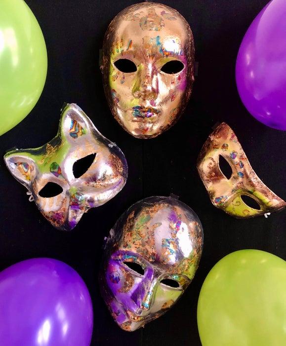 6-DIY-Mardi-Gras-Gilded-Mask