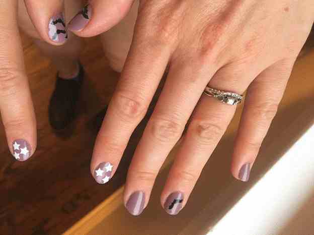 6-DIY-Nail-Decals-With-Vinyl