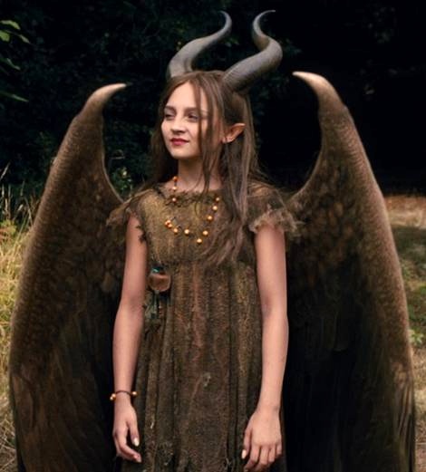 6-DIY-Young-Maleficent-Fairy-Costume