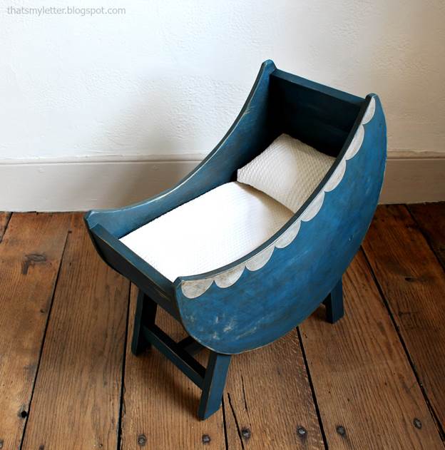 7-Baby-Moon-Shaped-Bassinet-DIY