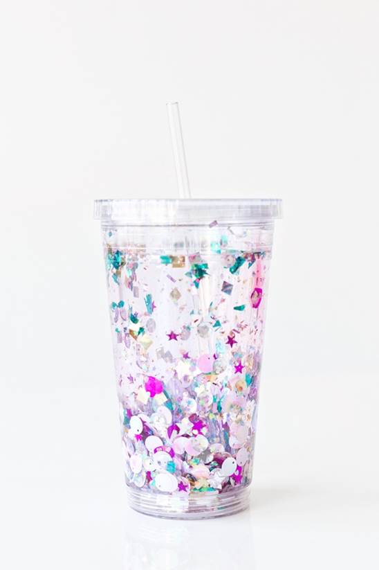 8-DIY-Floating-Glitter-Tumbler-