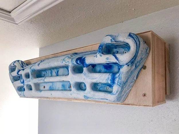 9-DIY-Hangboard-Mount