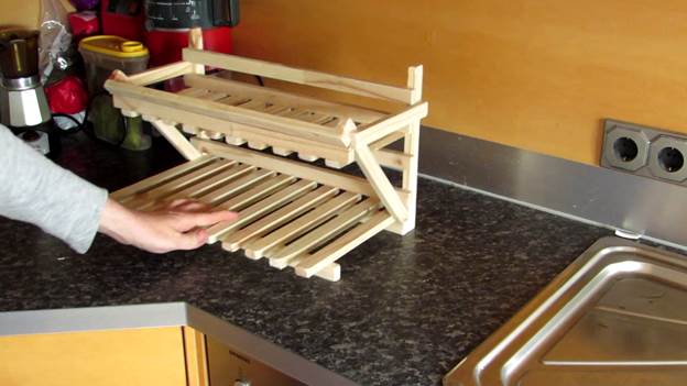 9-DIY-Pallet-Wood-Fruit-Basket