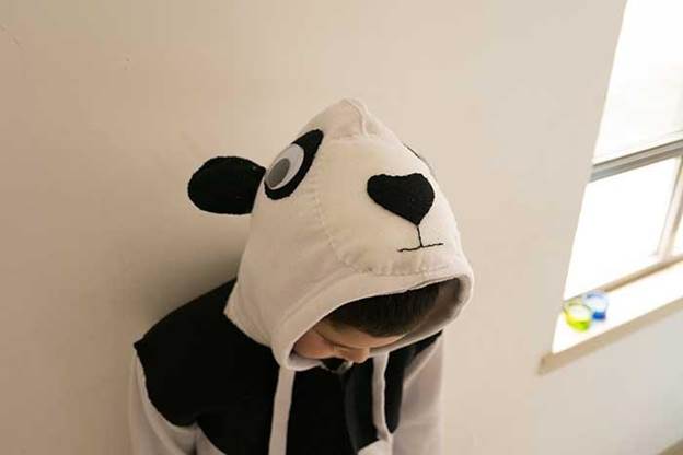 9-DIY-Panda-Costume