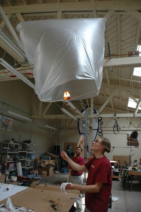 1-Candle-Powered-Hot-Air-Balloon