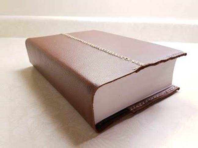 18-DIY-Leather-Bible-Cover