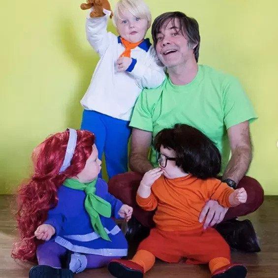 2. No-Sew DIY Scooby Doo Baby Costume