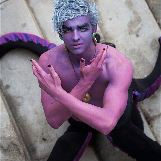 21-Ursula-Costume-For-Men-Idea