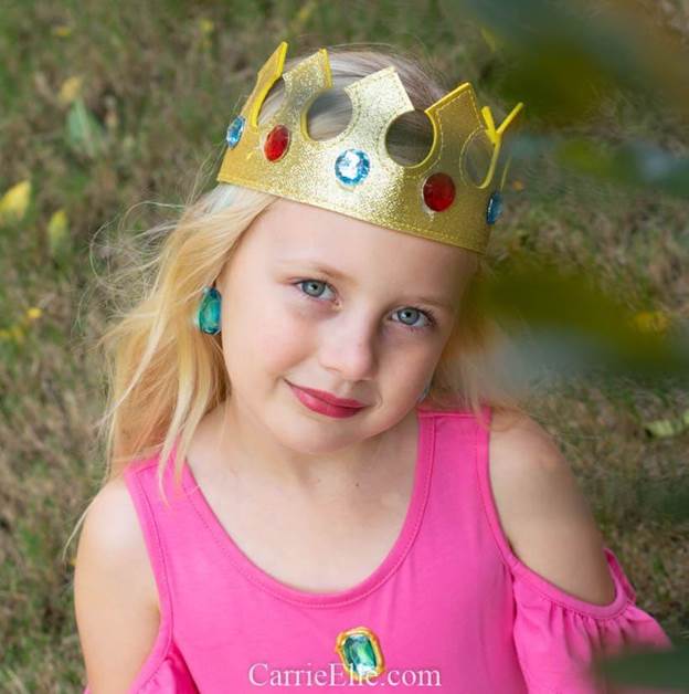 3-DIY-Princess-Peach-Costume-For-Girls