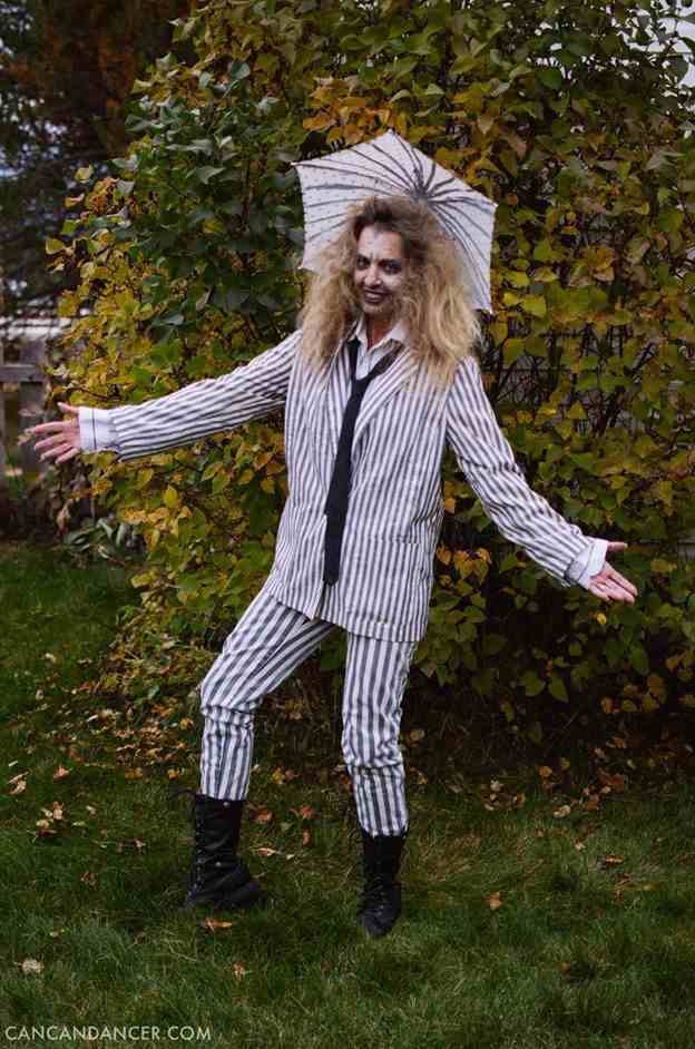 5-DIY-Beetlejuice-Halloween-Costume