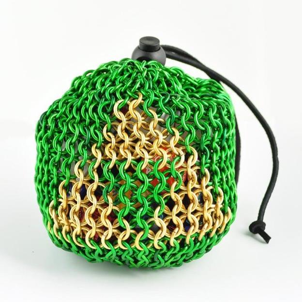 7-Legend-of-Zelda-Triforce-Chainmaille-Dice-Bag