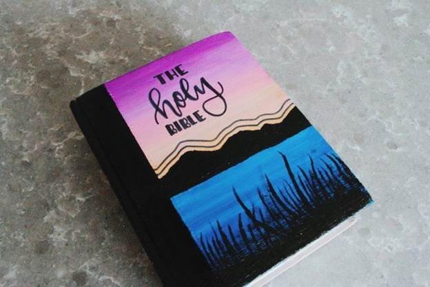 9-DIY-Painted-Bible-Cover