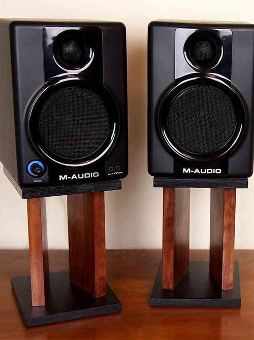 25 Convenient Diy Speaker Stand Projects - Diy Bluetooth Bookshelf Speakers For Home